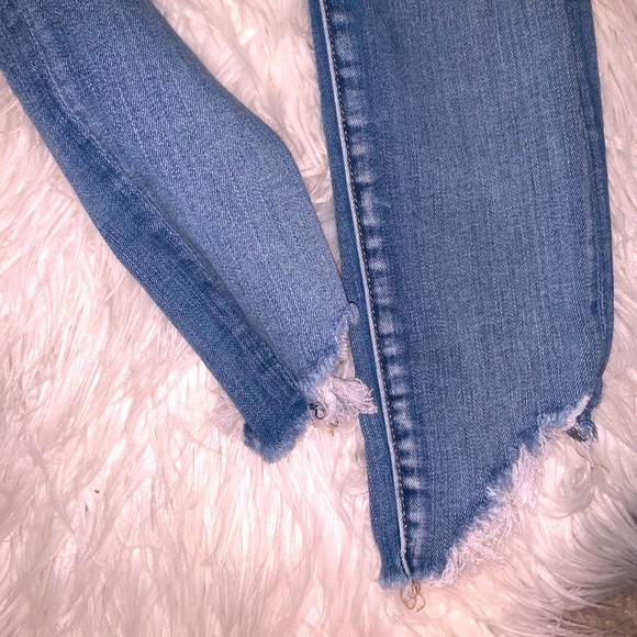 Women’s American Eagle stretchy jeggings - Picture 4 of 4